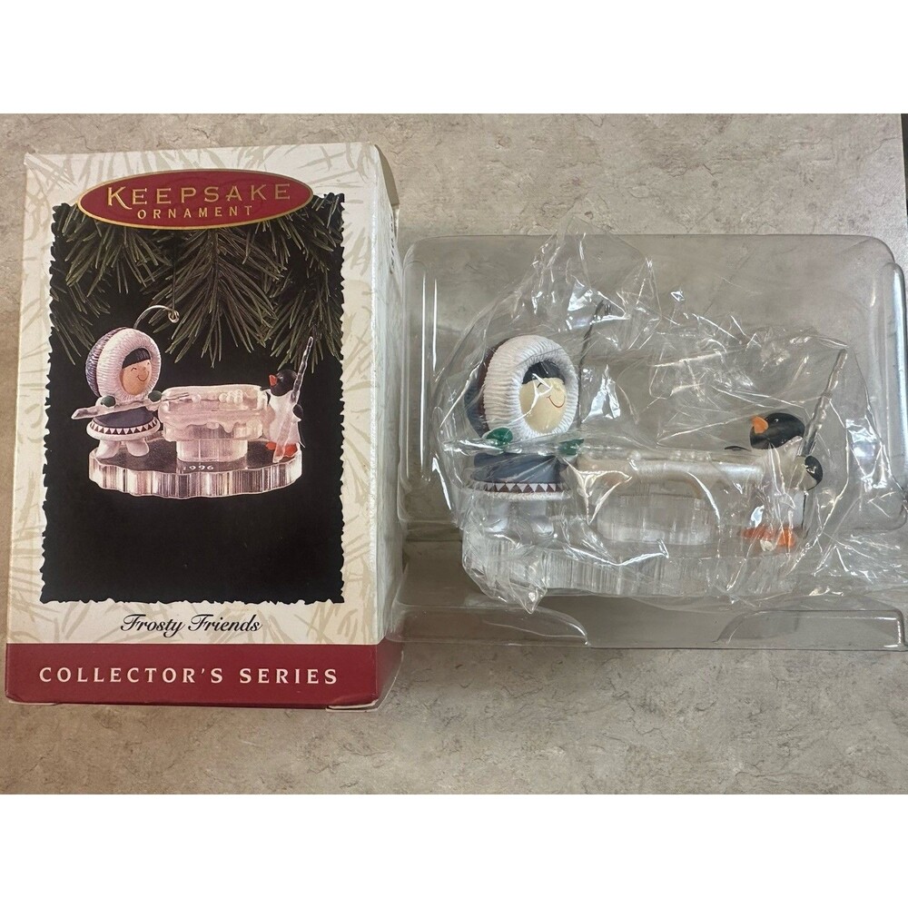 1996 Hallmark Keepsake Frosty Friends 17th In Series Ornament QX5681